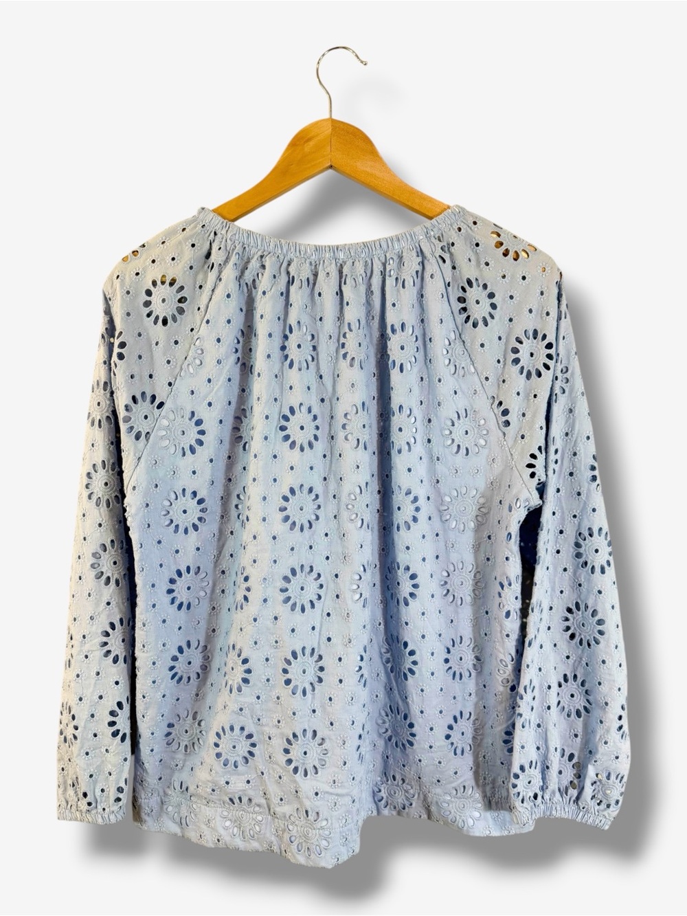 JW Style Blue Eyelet Lace Cotton Top Size L Long Sleeve Casual Relaxed Cottage - Picture 7 of 7